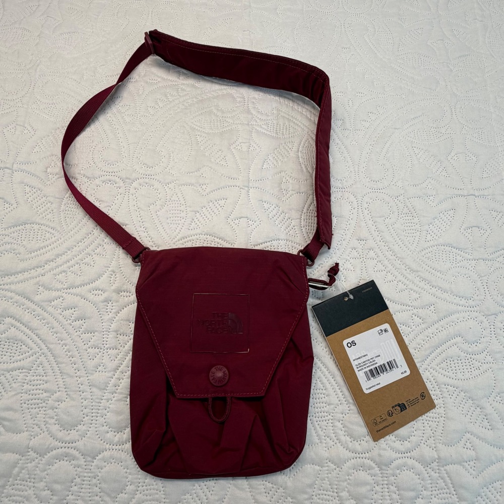 The North Face Glen Canyon Pocket Crossbody Bag Burgundy Red Ripstop Nylon NWT
